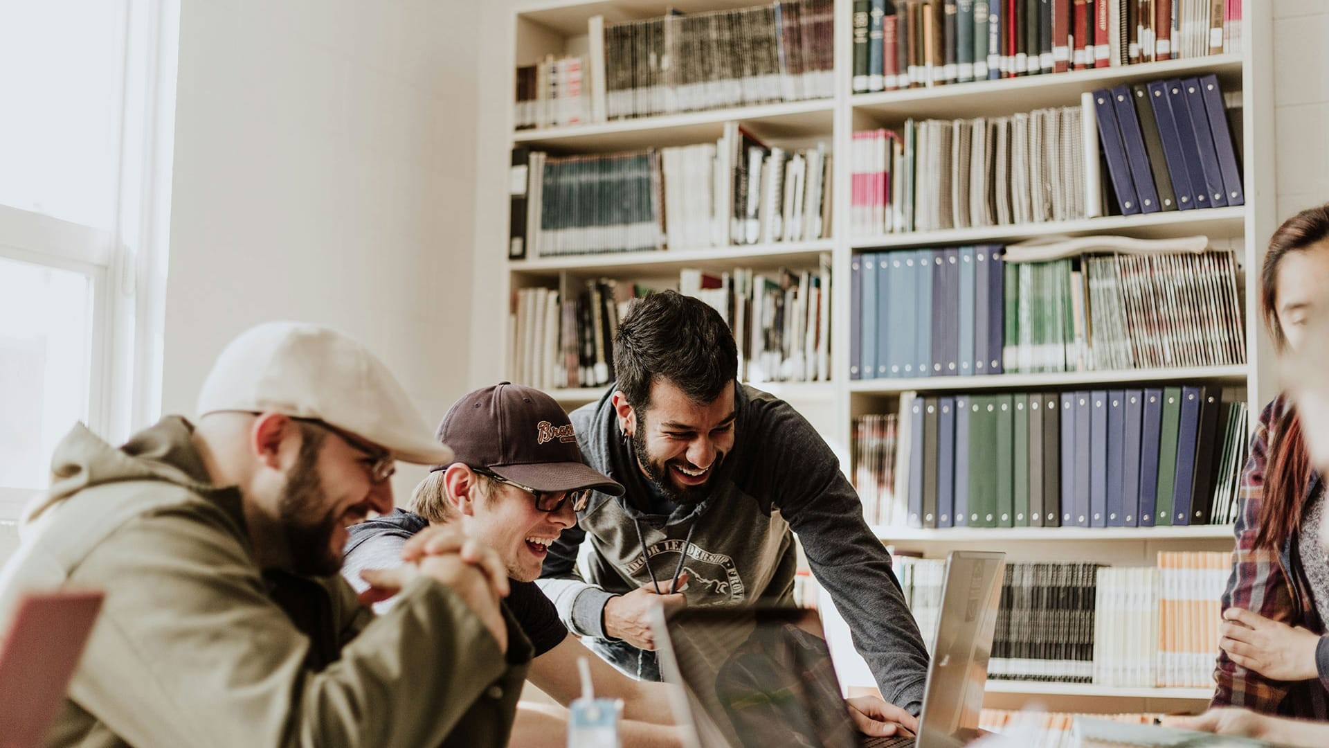 MOTIVACIÓN JÓVENES _ ESTUDIO SOBRE LAS MOTIVACIONES DE LAS PERSONAS JÓVENES FRENTE AL TRABAJO